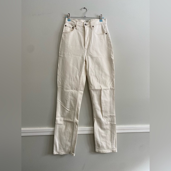 Denim - Cream Color Abercrombie Jeans - Ultra High Rise